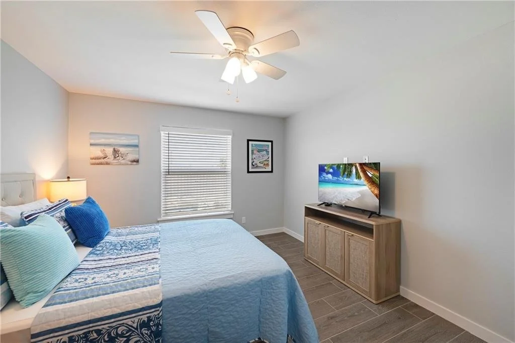 185 Paradise Pointe 22.jpg