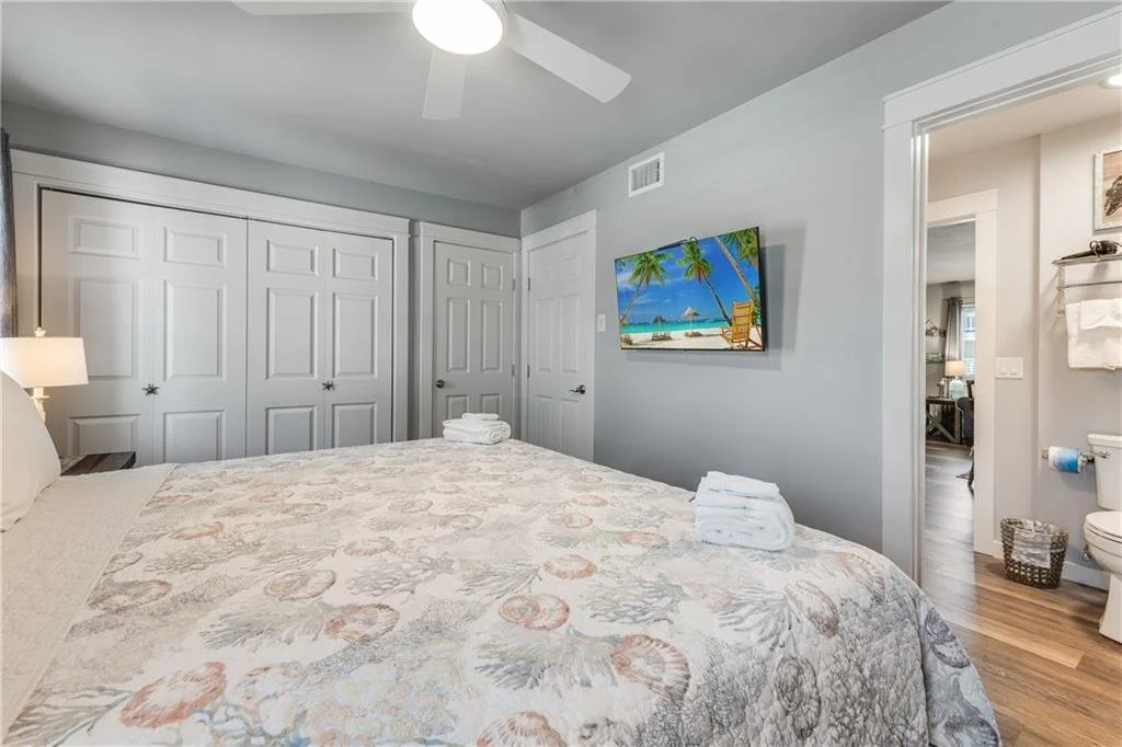 128 Courtyard Condos 17.jpg