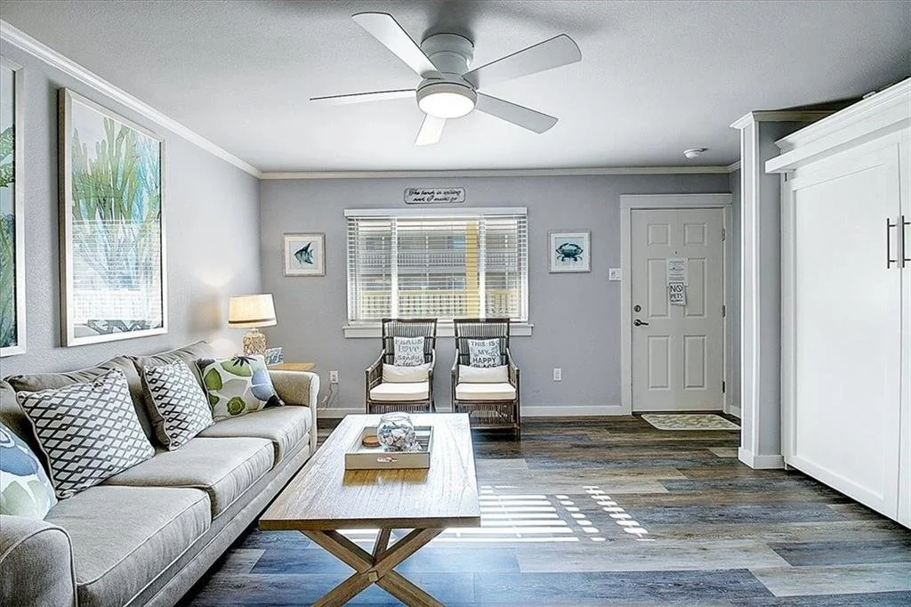 129 Courtyard Condos 4.jpg