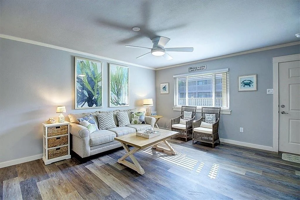 129 Courtyard Condos 5.jpg