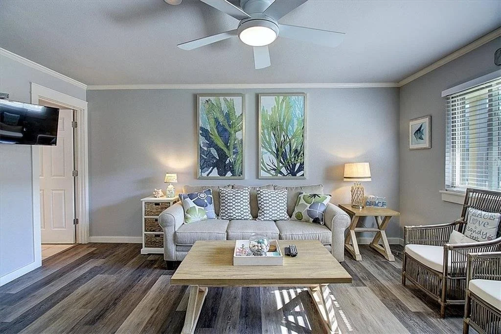 129 Courtyard Condos 6.jpg