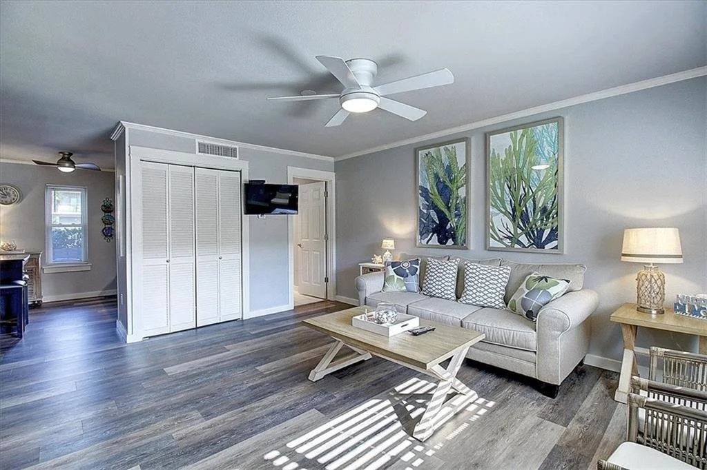 129 Courtyard Condos 7.jpg