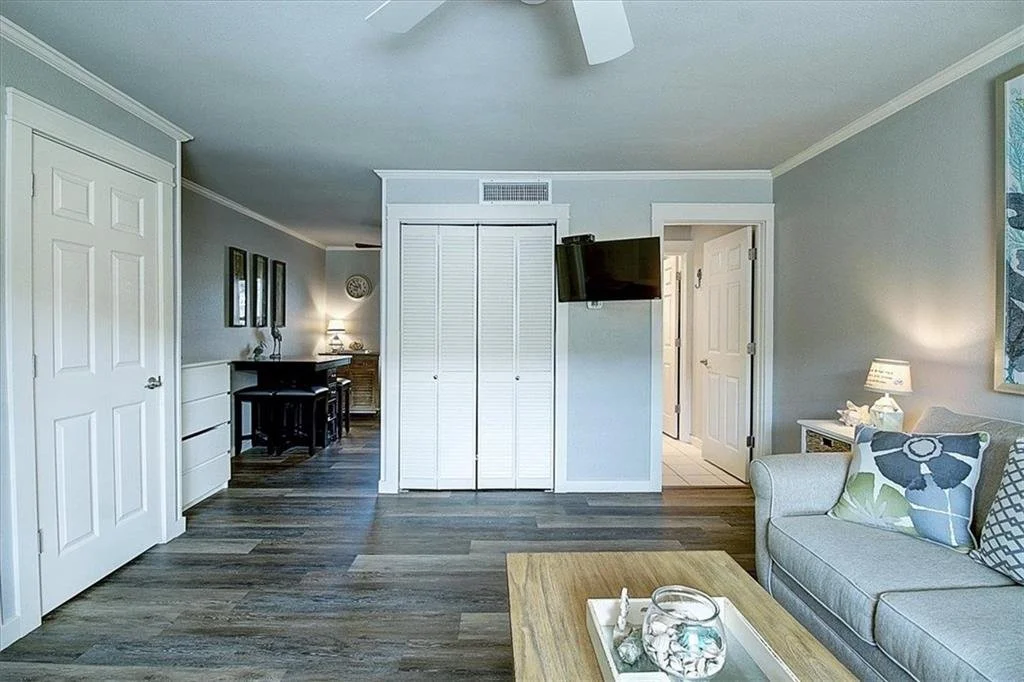129 Courtyard Condos 8.jpg