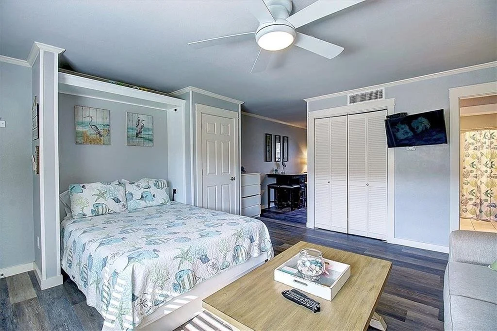 129 Courtyard Condos 10.jpg