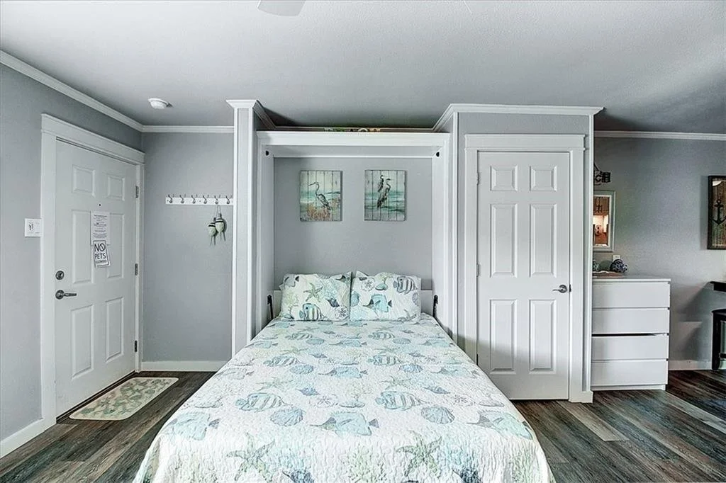 129 Courtyard Condos 11.jpg