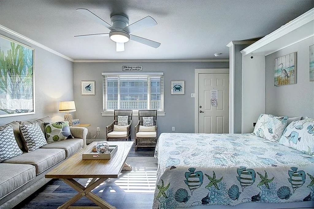 129 Courtyard Condos 13.jpg