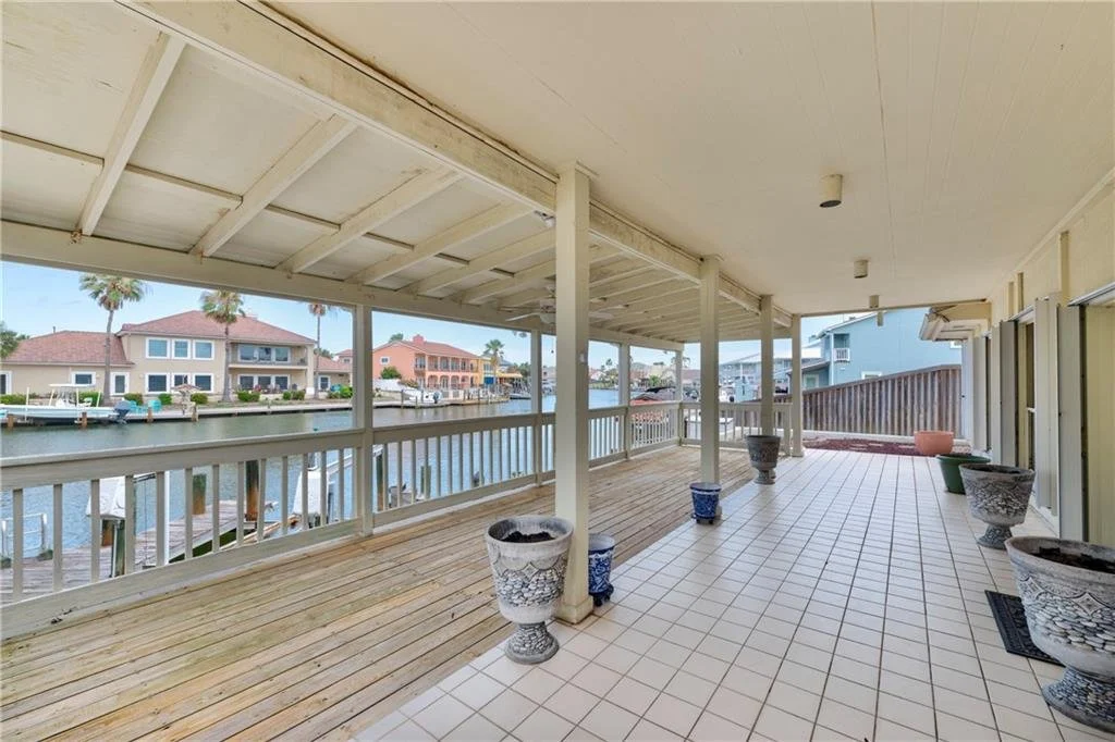 305 Marina 16.jpg