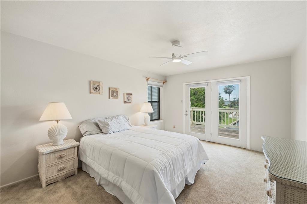 305 Marina 28.jpg