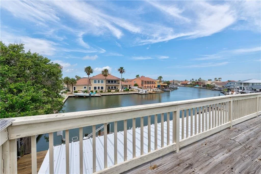 305 Marina 30.jpg