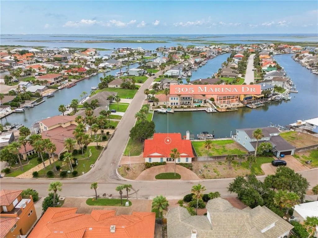 305 Marina 35.jpg