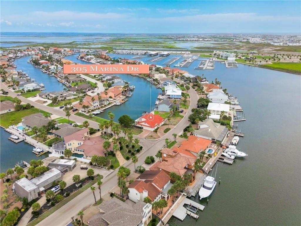 305 Marina 36.jpg