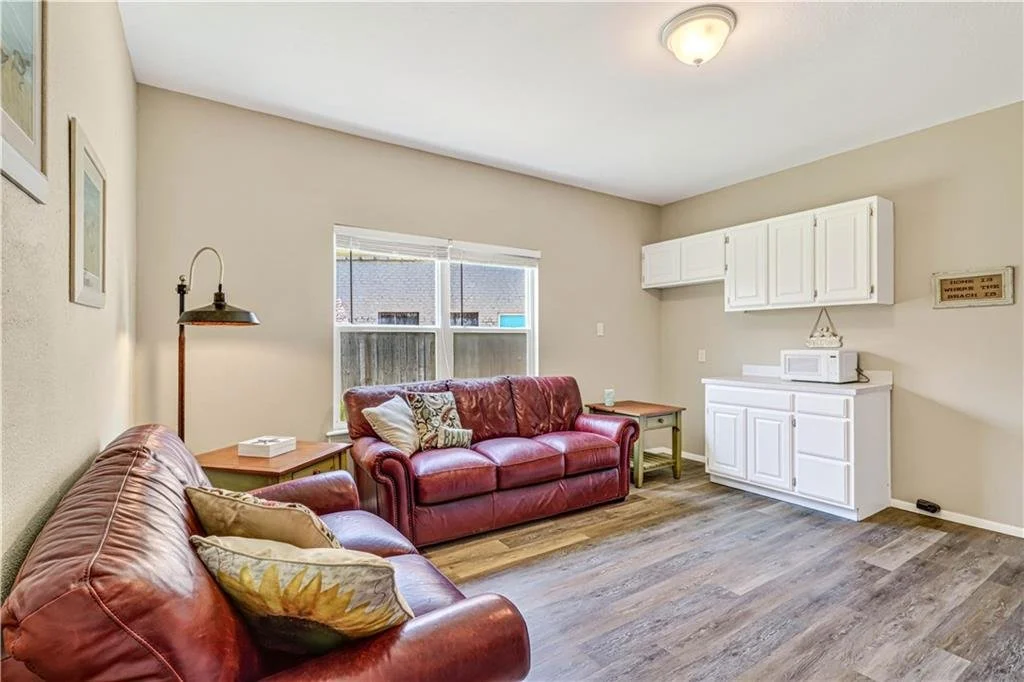909 Whispering Sands 19.jpg