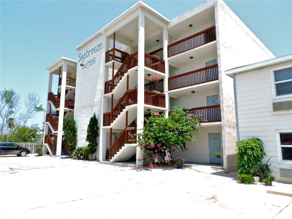 115 Sea Breeze Suites 3.jpg