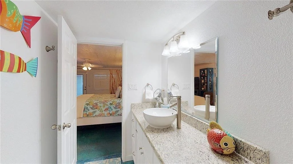 115 Sea Breeze Suites 17.jpg