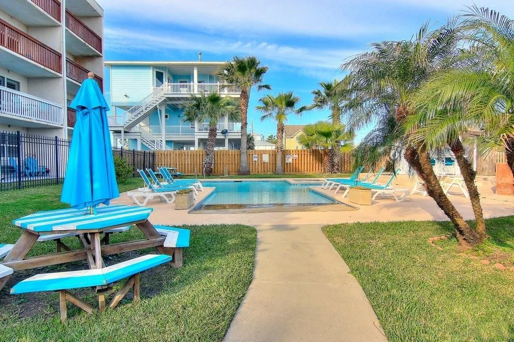 115 Sea Breeze Suites 21.jpg