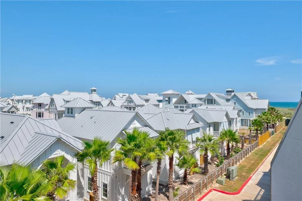 305, La Mirage 18.jpg