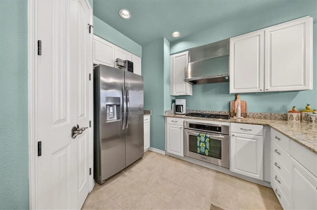 206 Harbour Condos 5.jpg
