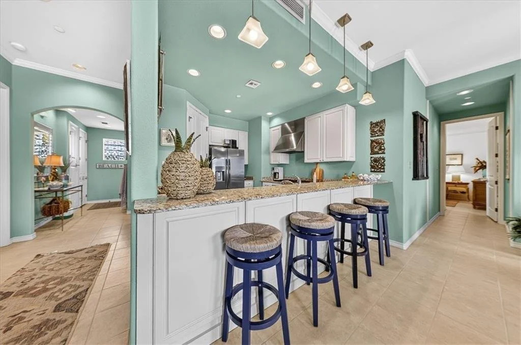 206 Harbour Condos 12.jpg