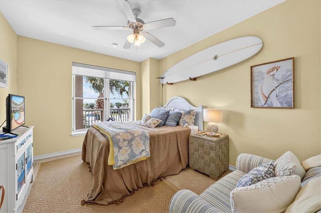 206 Harbour Condos 28.jpg