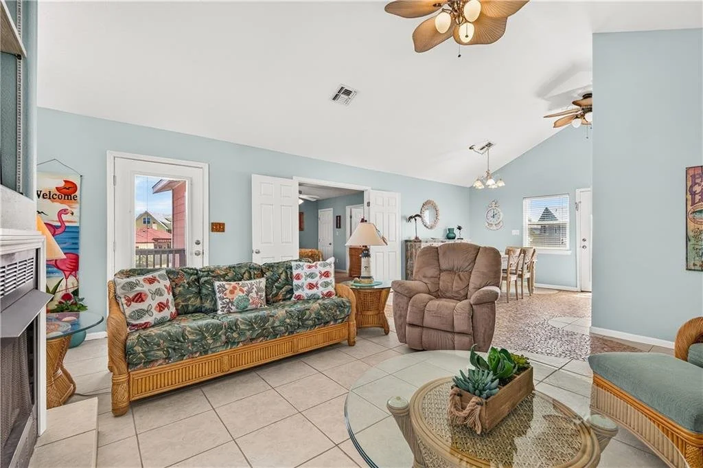 702 Parkplace 11.jpg