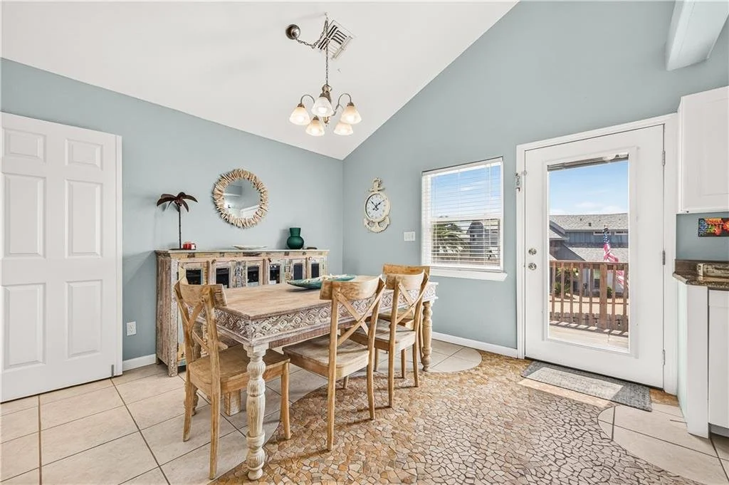 702 Parkplace 14.jpg