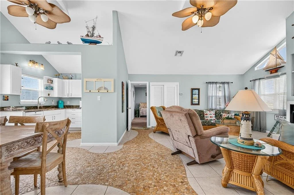 702 Parkplace 15.jpg
