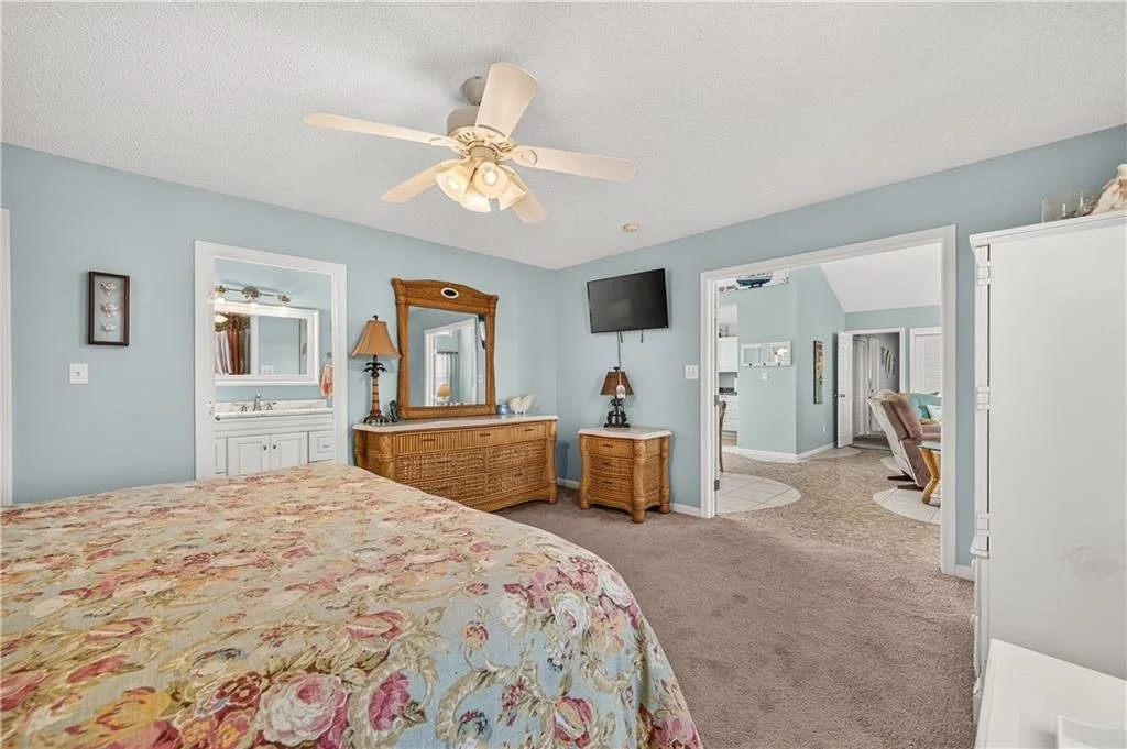 702 Parkplace 21.jpg