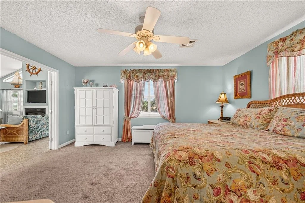 702 Parkplace 22.jpg