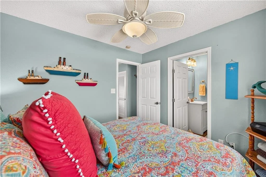 702 Parkplace 30.jpg