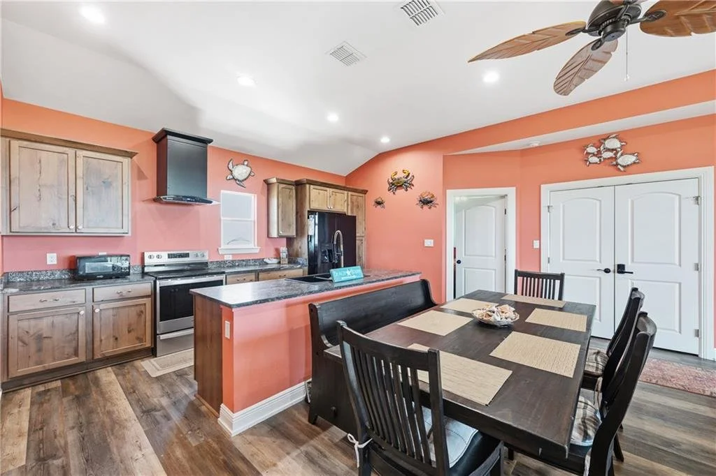 149 Breezy Ct 12.jpg