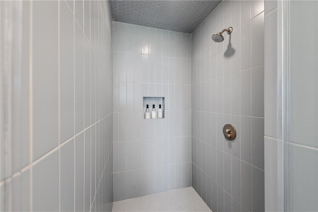 1430 S 11th St 26.jpg