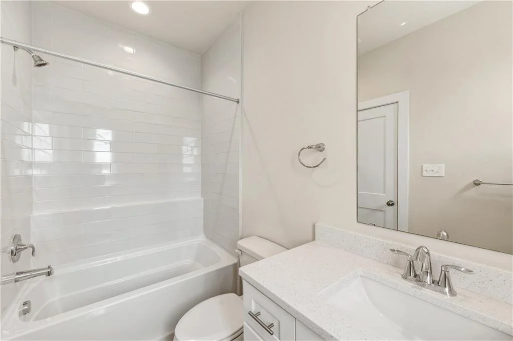 Unit 2, Palms at Old Town 44.jpg