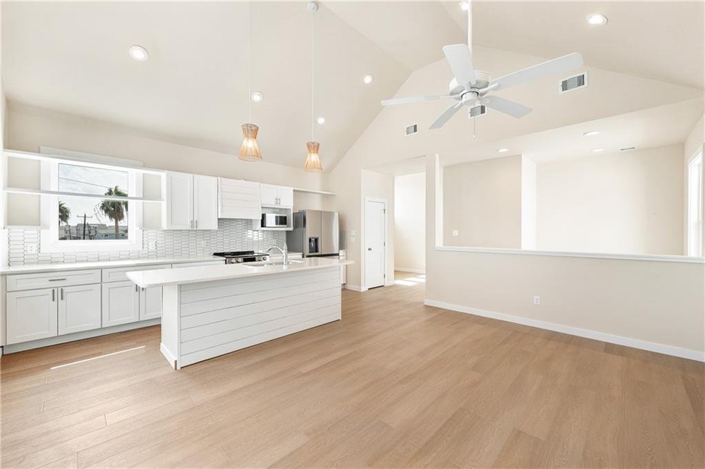 Unit 4, Palms at Old Town 24.jpg