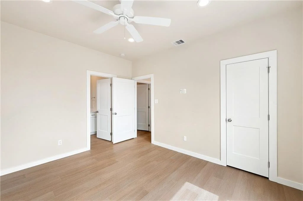 Unit 4, Palms at Old Town 10.jpg