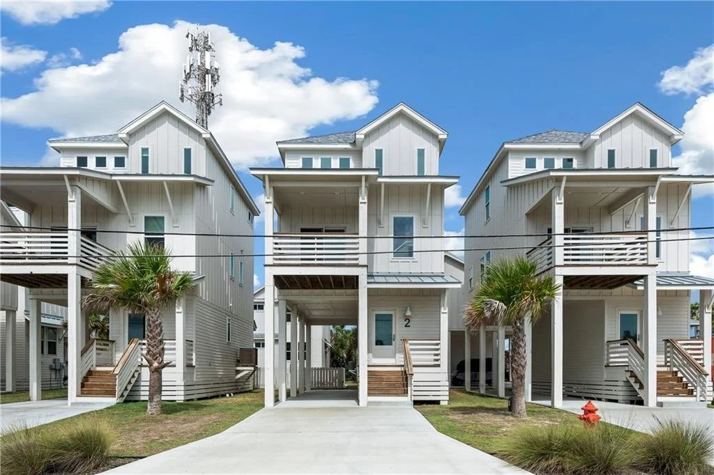 Unit 2, Palms at Old Town 1.jpg
