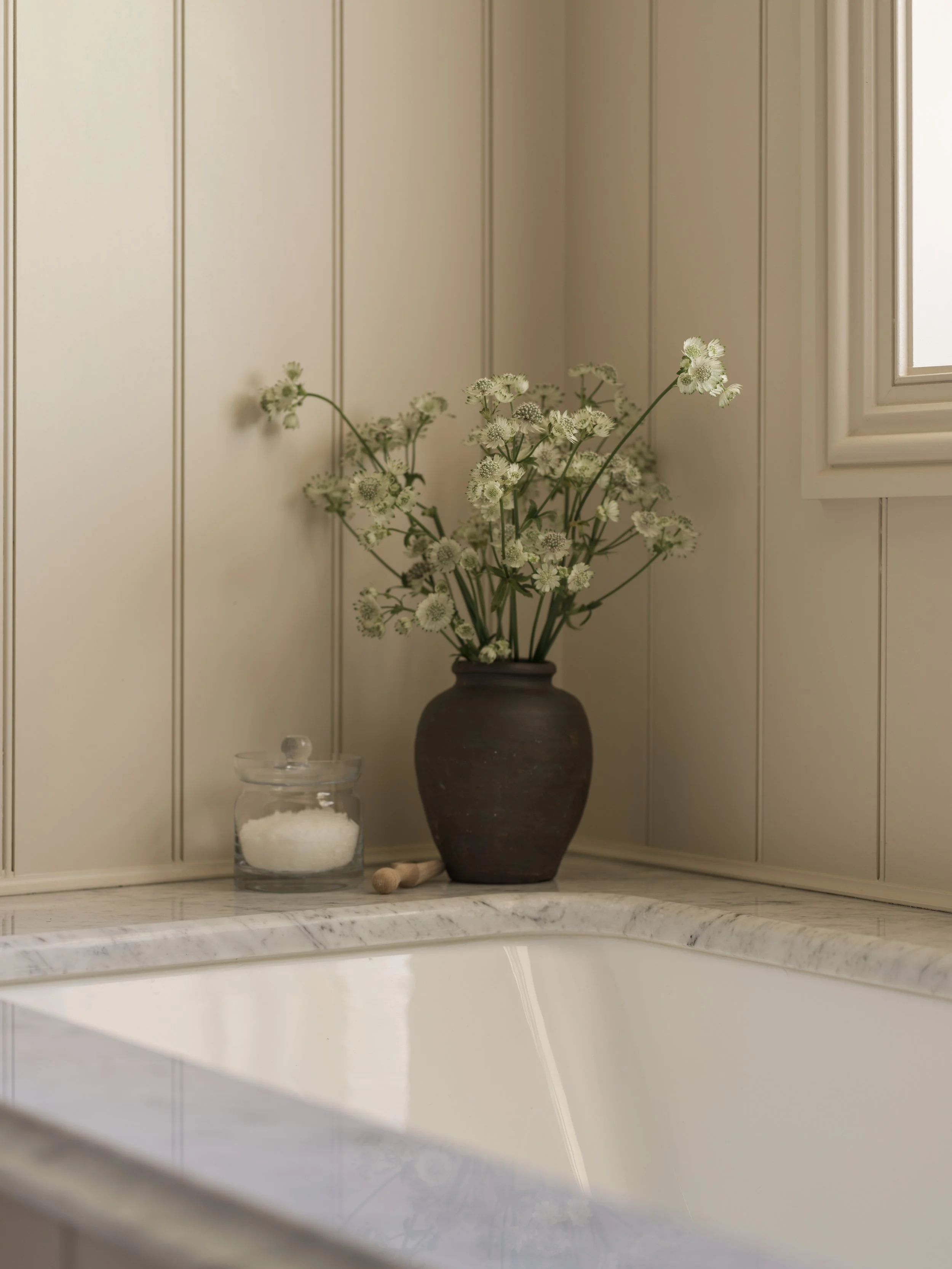 Hannah Llewelyn InteriorsLower House Farm _15.jpg