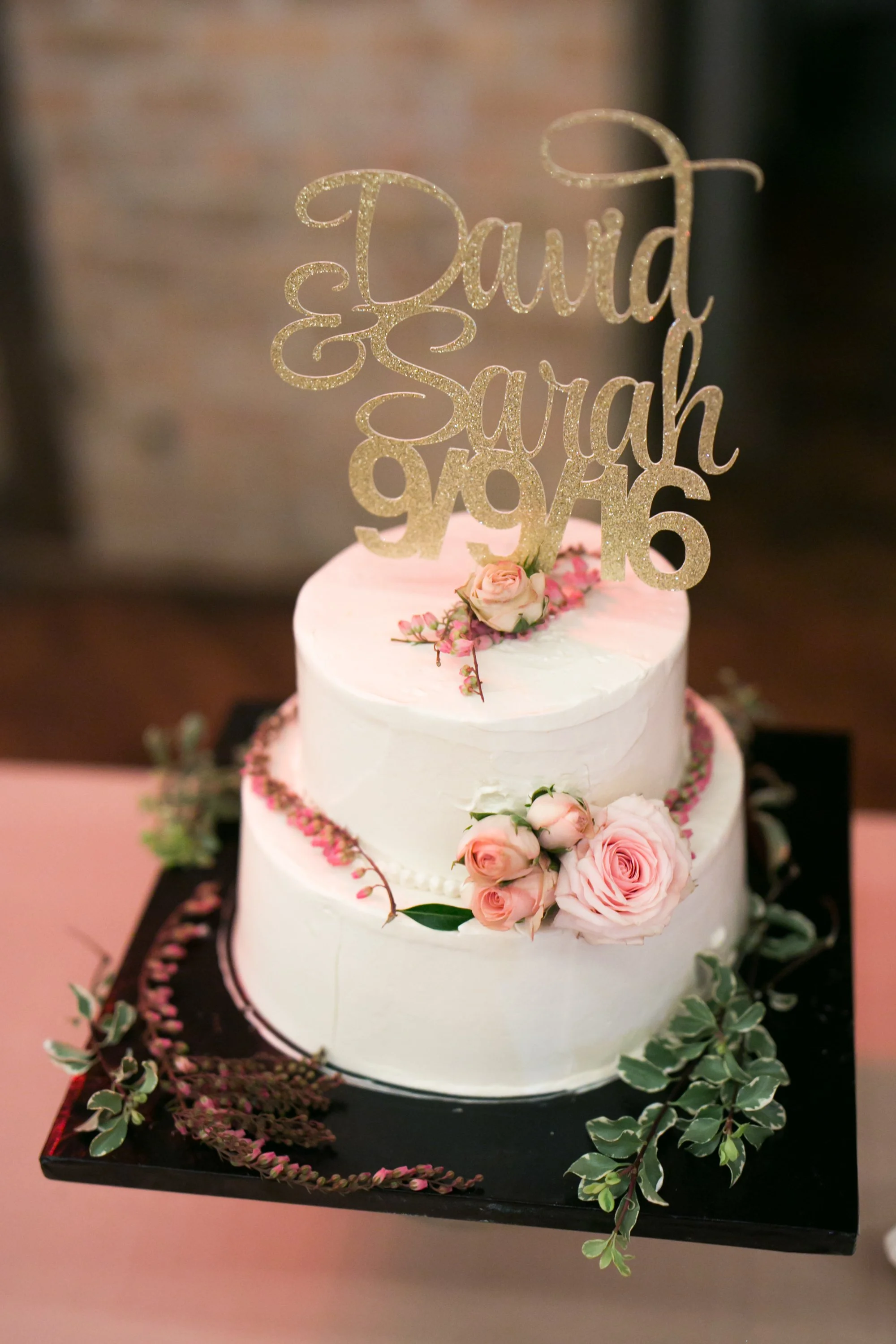 wedding reception wedding cake Chicago wedding photography Lacuna Artists Loft