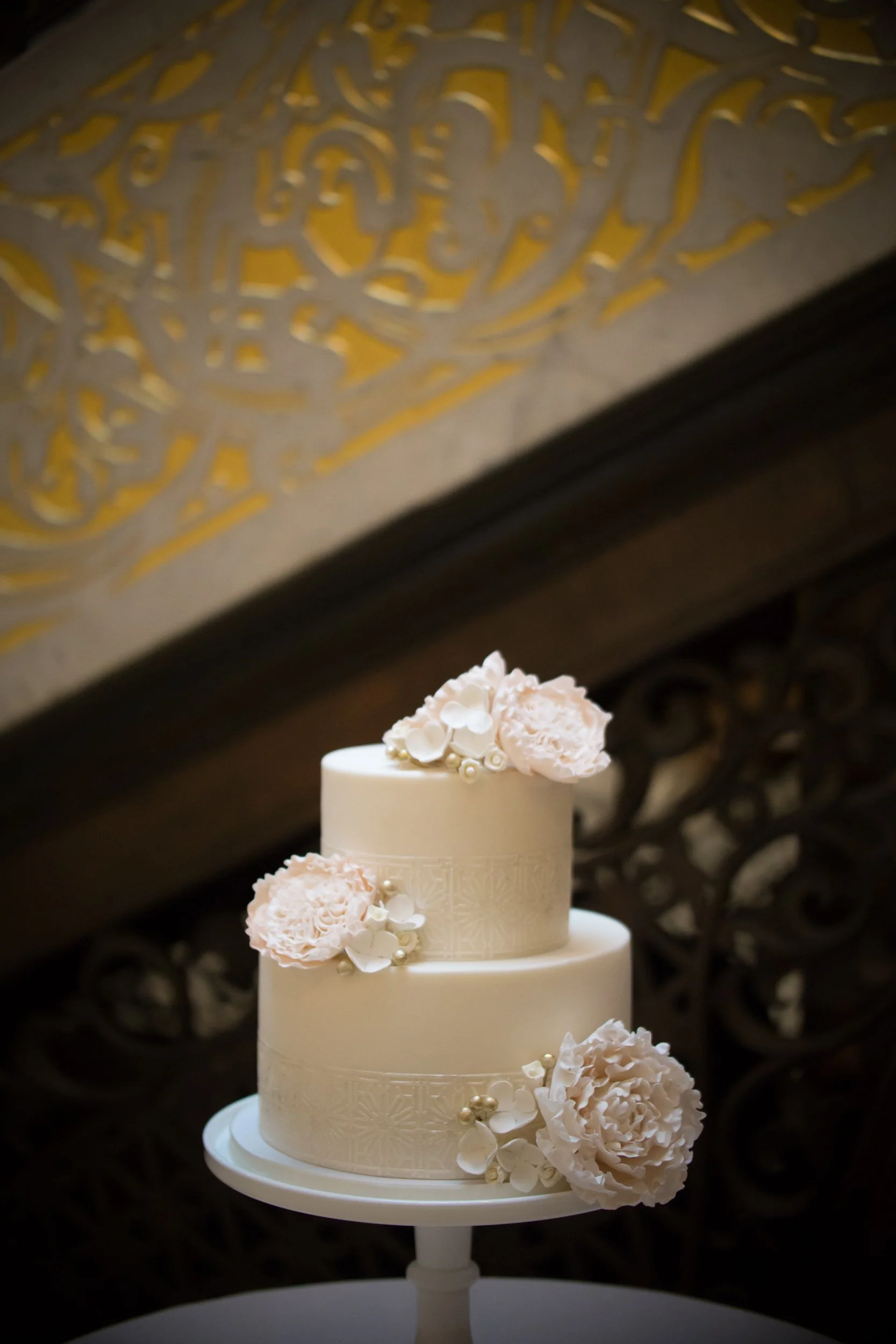 wedding cake flowers wedding reception Photographer near me 