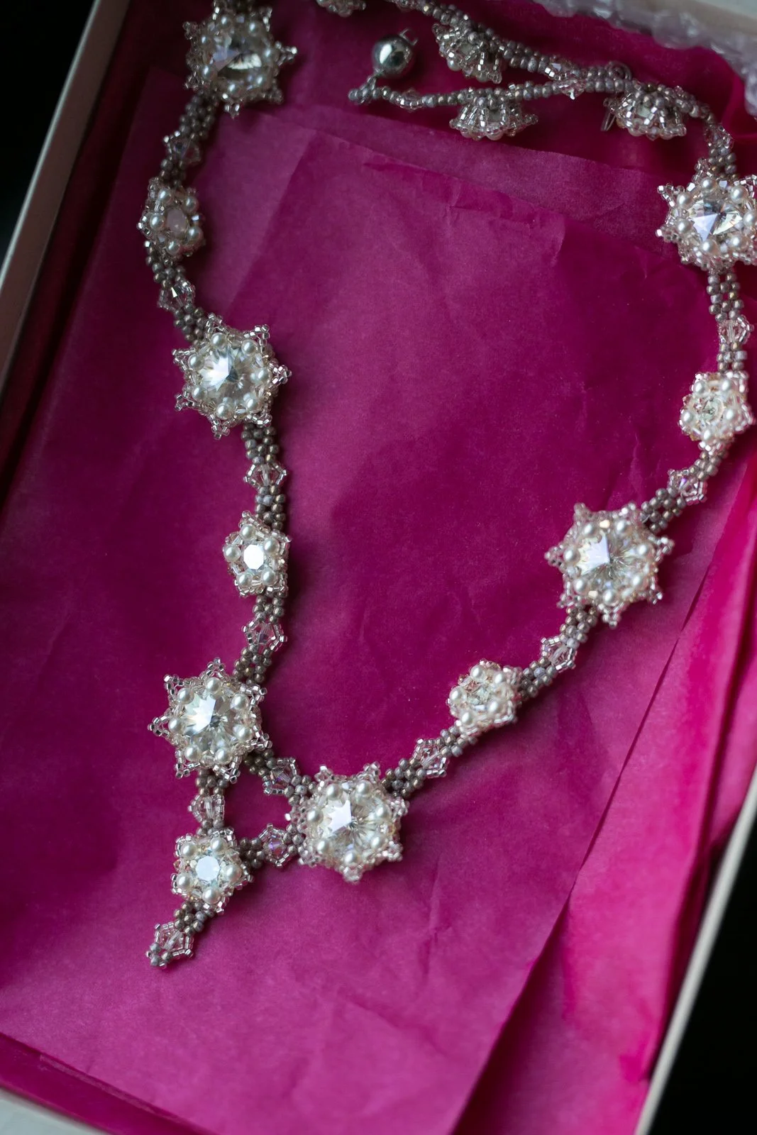 wedding necklace with diamonds wedding phography