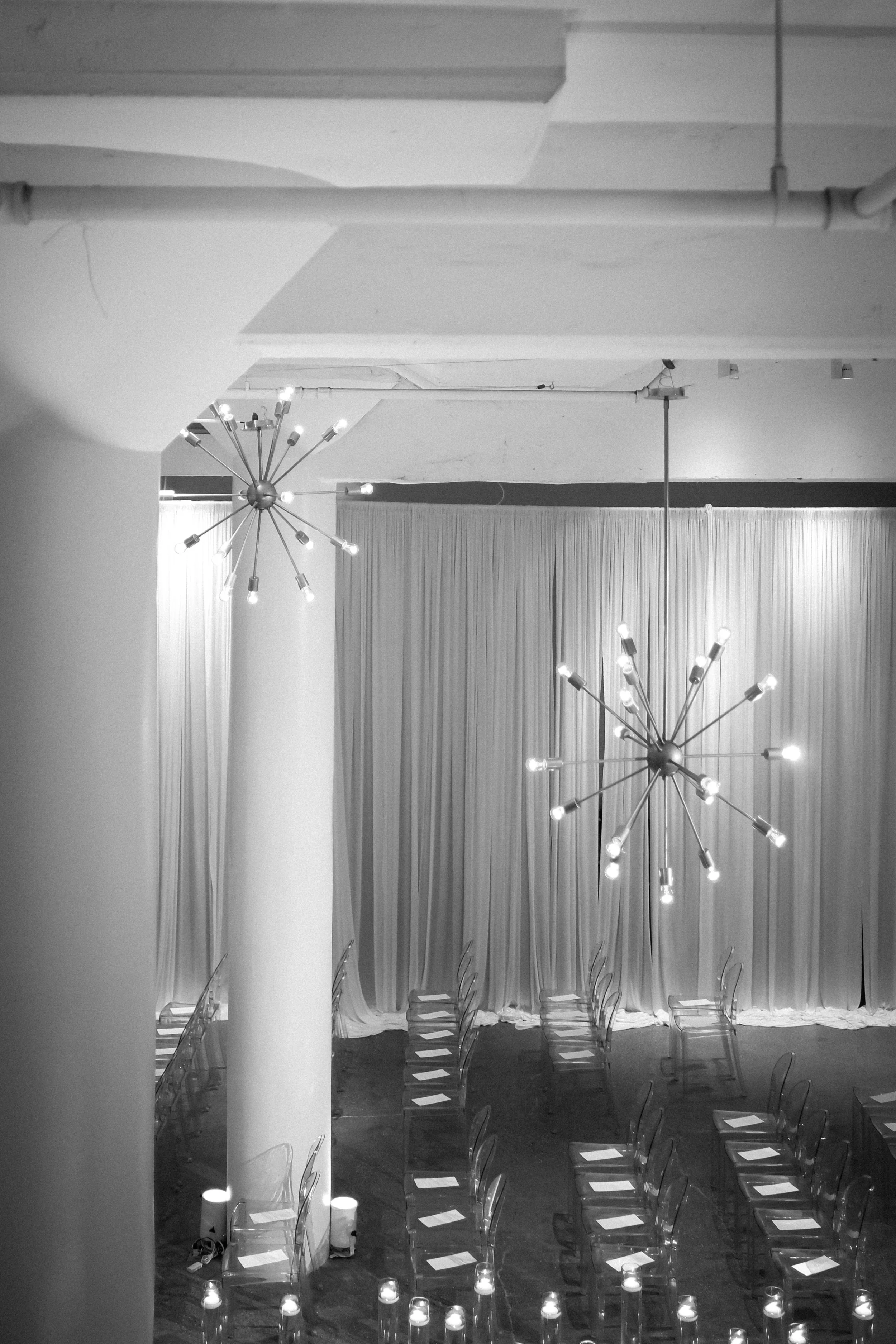 wedding reception with harp Venue six10 chicago wedding photographer near me 