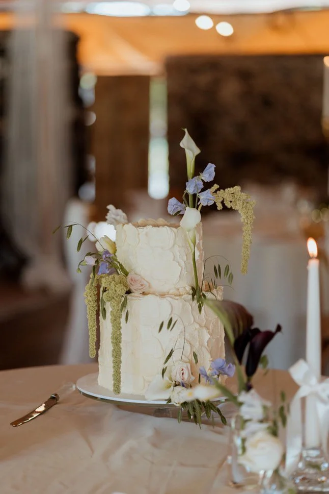 The Sheddings Wedding Cake