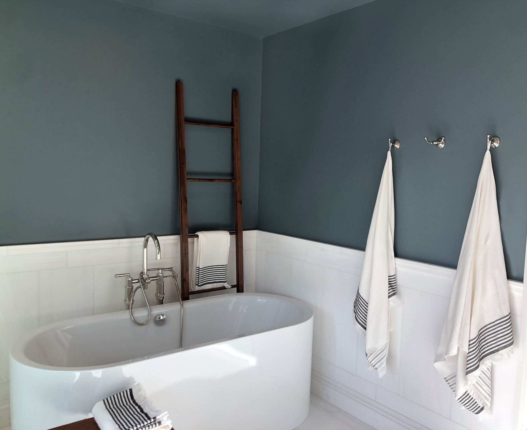 Bathroom_Tub2.png