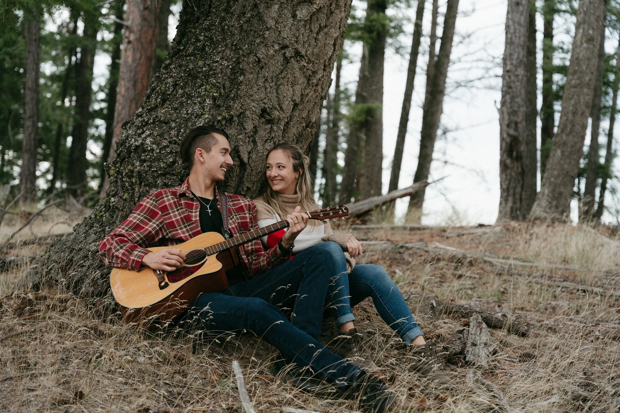 Coeur d'Alene Engagement Photography - Tiana Olivia Photography006.jpg