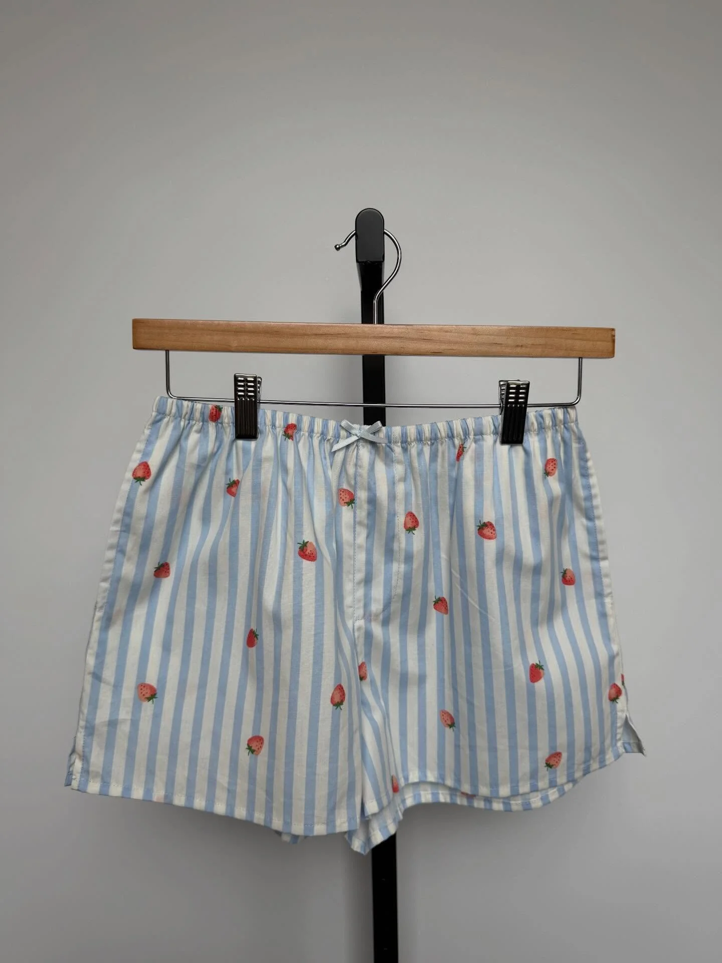 The cutest strawberry shorts we&rsquo;ve ever seen just hit the boutique! 😍 The cutest reminder that spring is on the way. Can&rsquo;t choose between pink and blue? Don&rsquo;t worry, we have both! 

Available in a baby pink pinstripe or baby blue p