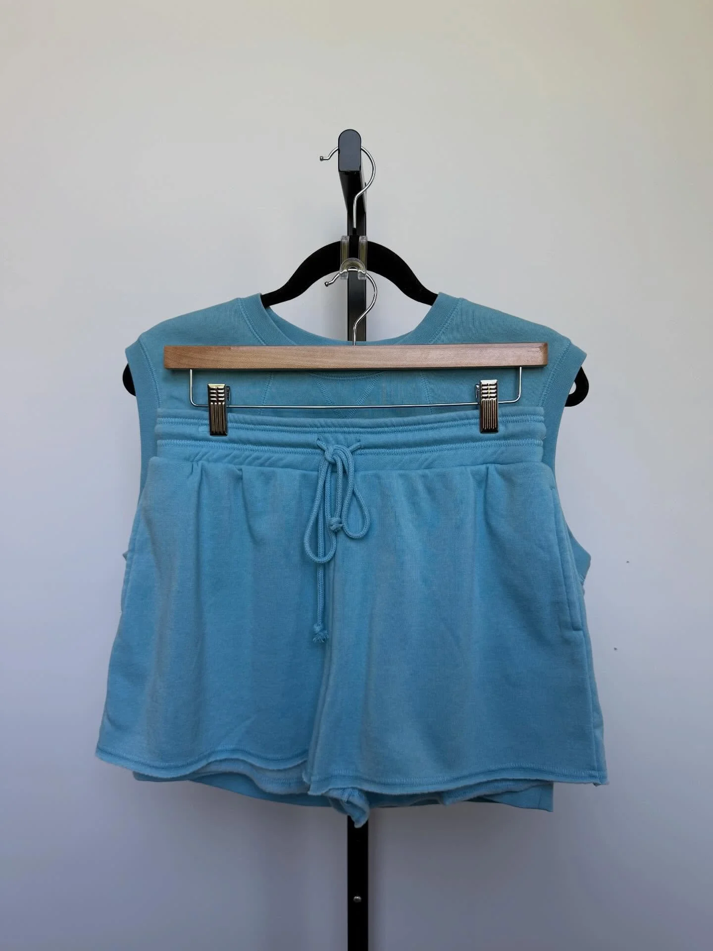 A comfy matching moment 🩵
This soft blue set is perfect for lounging, running errands, or feeling cute on your most casual days! Available in 2 shades of blue!

Available in sizes S-L / Retails for $42 (sold as a set)