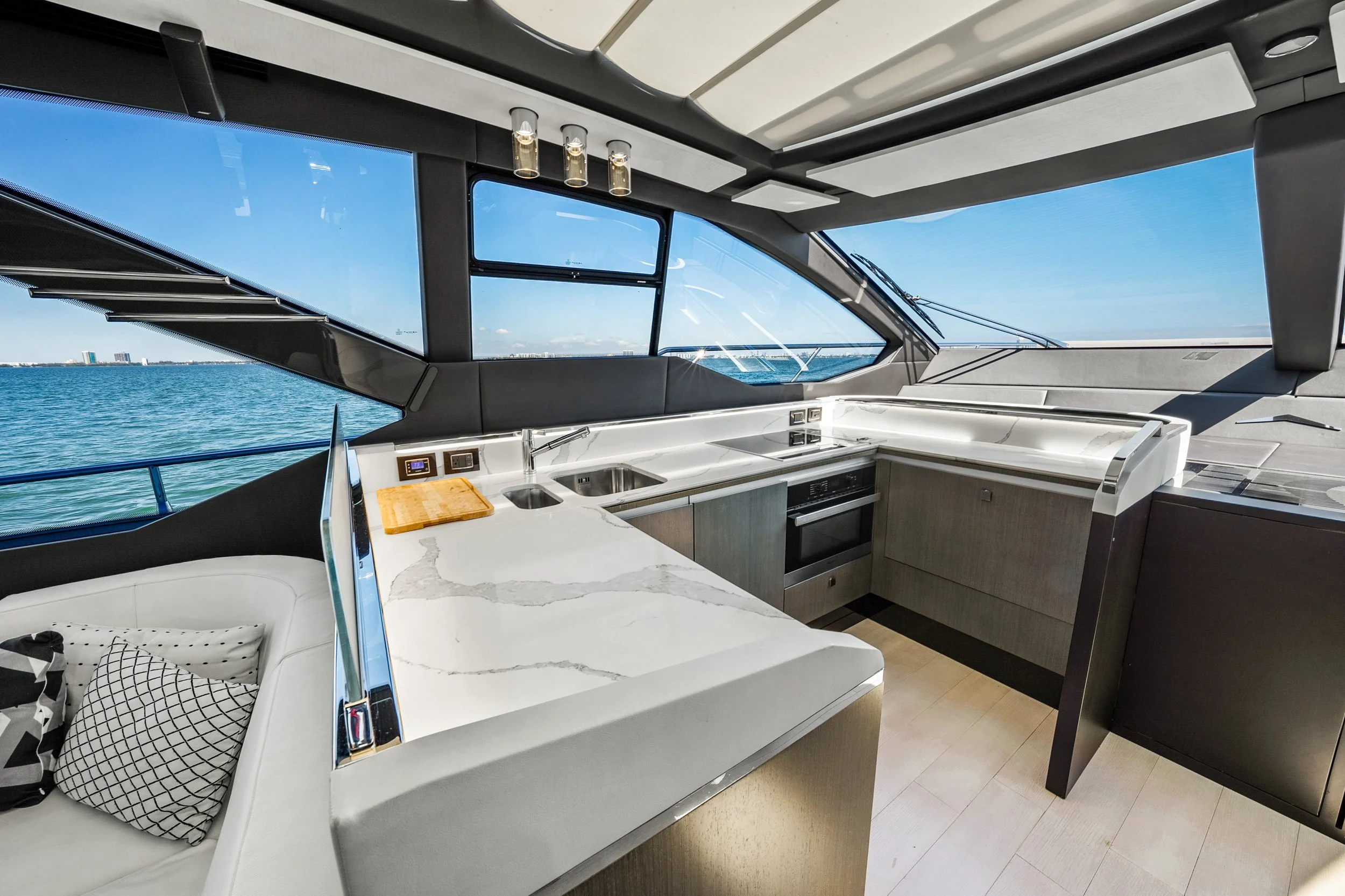 IYG, Azimut S7, Interiors, Print File-18.jpg