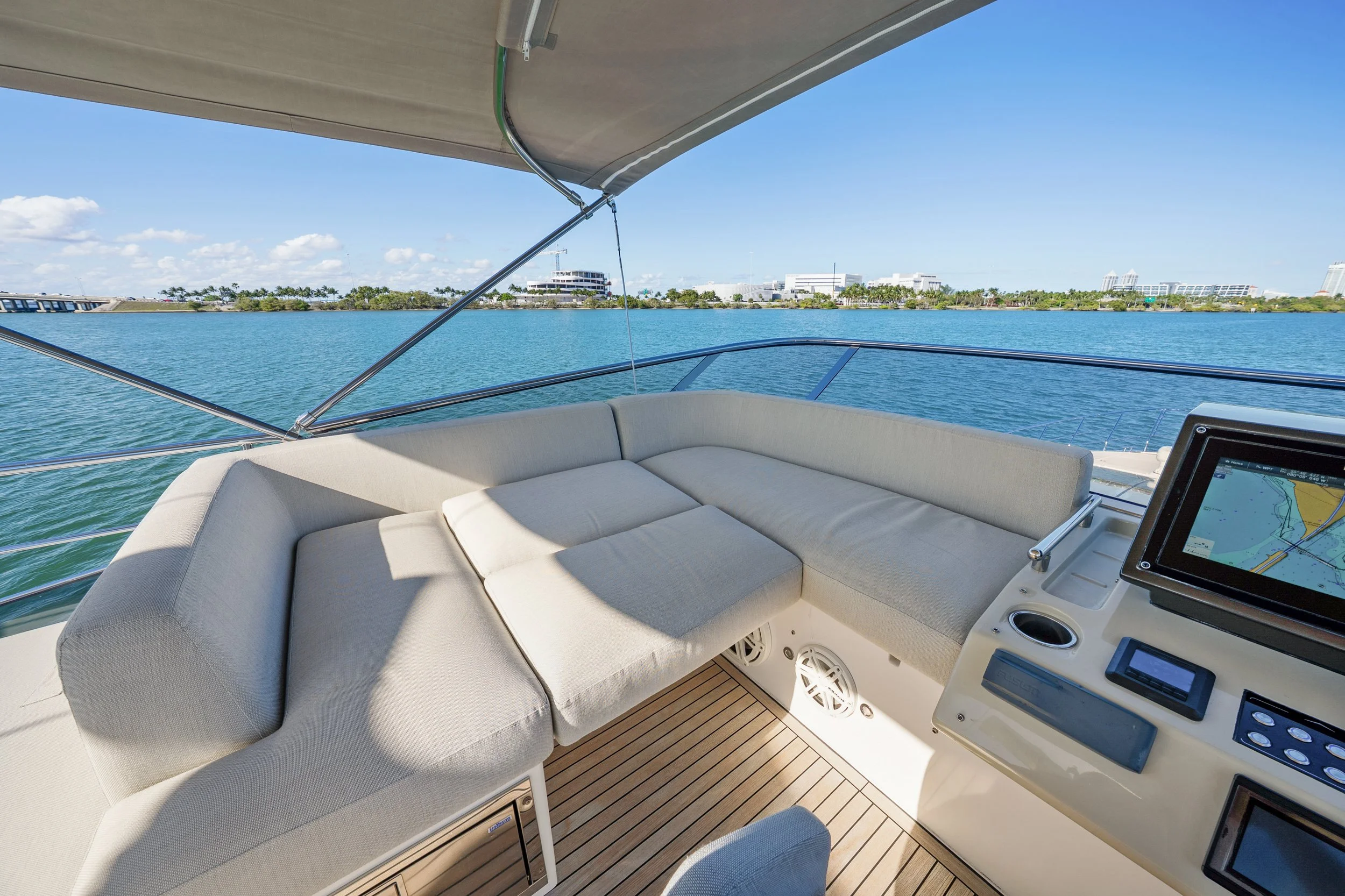 IYG, Azimut S7, Interiors, Print File-59.jpg