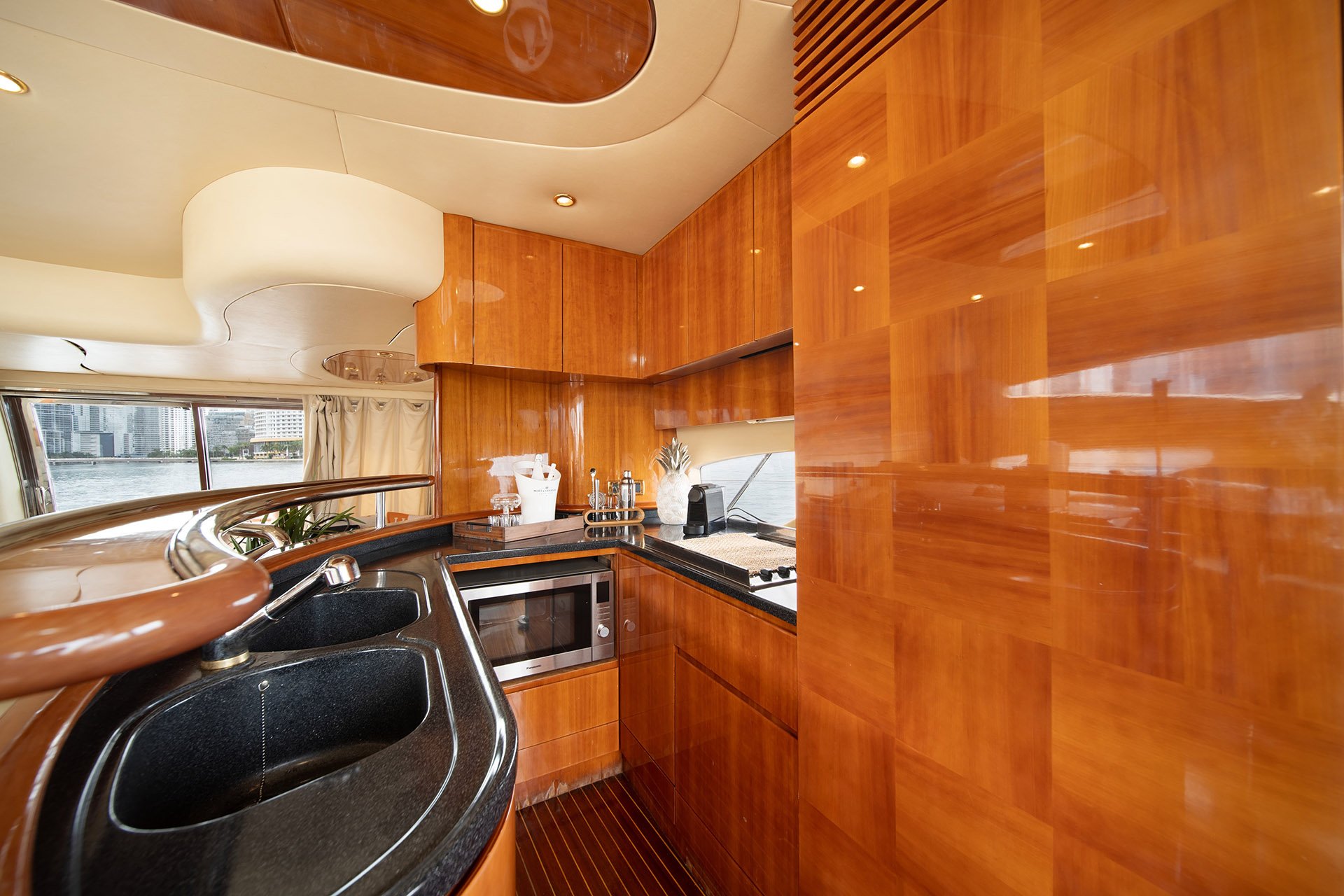 05 65_ Azimut Miami beach updated kitchen.jpg