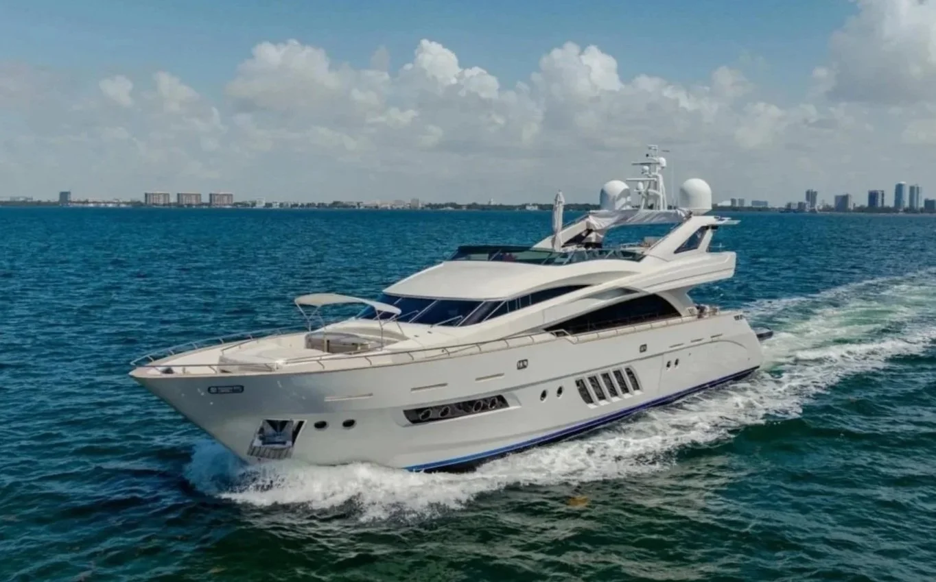 105FT DOMINATOR - Starting at $5500