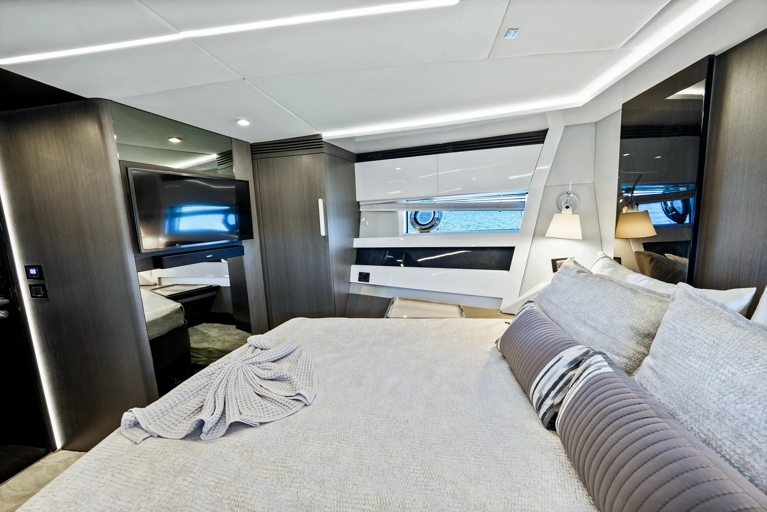 IYG, Azimut S7, Interiors, Print File-39.jpg